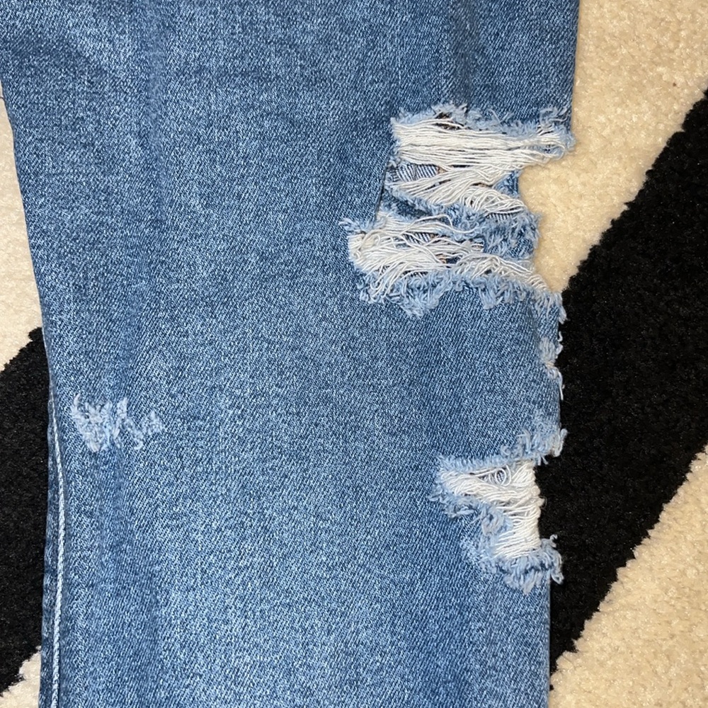 AE In Distressed 😫 Jeans - Picture 11 of 15